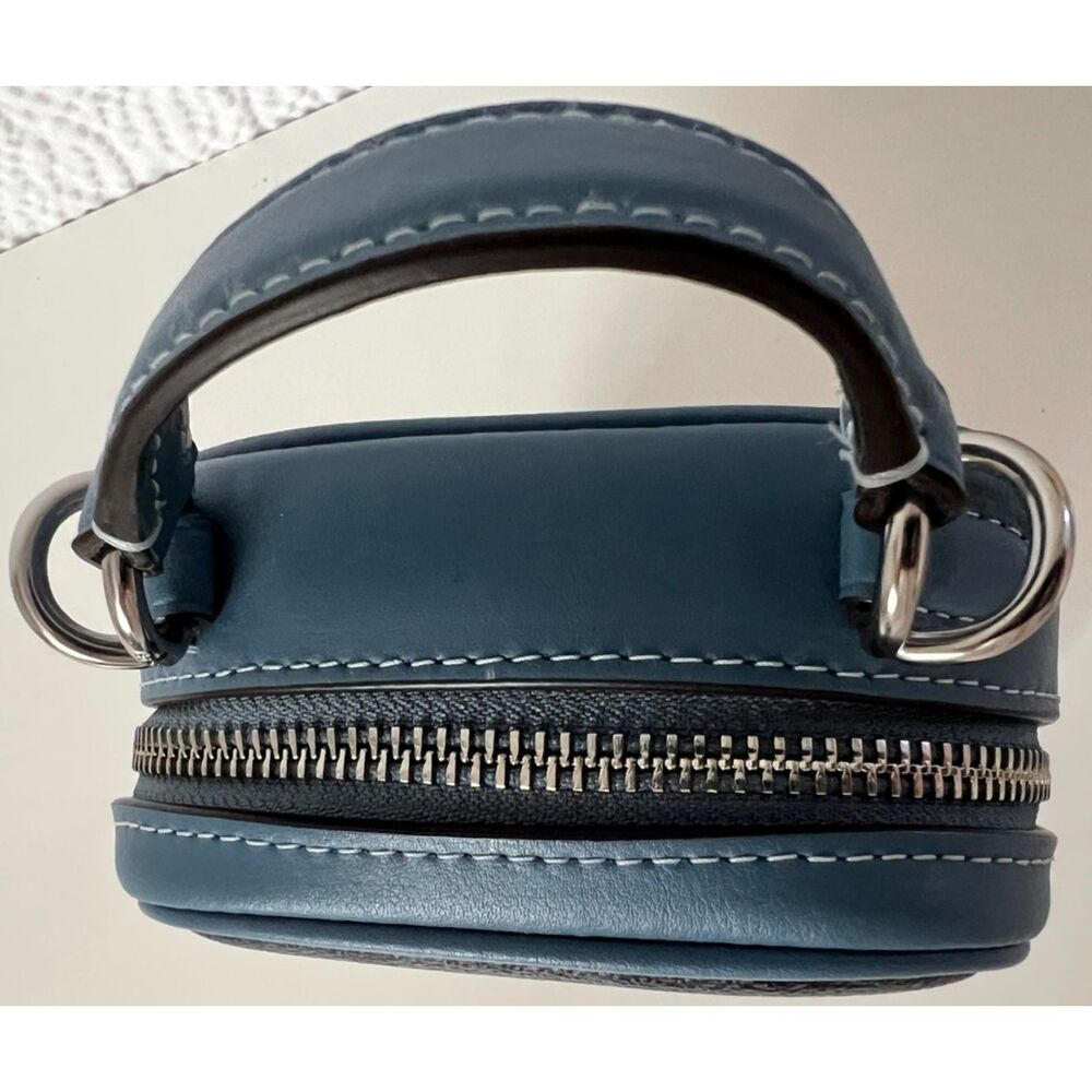 Coach Eva Phone Crossbody in Signature Canvas - Picture 6 of 10